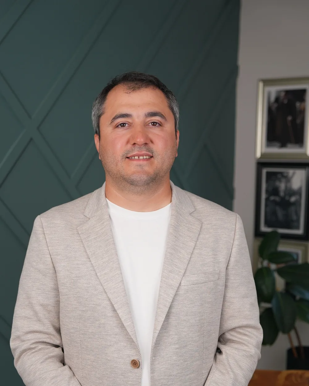 Dr. Mustafa Vurucu, Ankara medikal estetik uzmanı